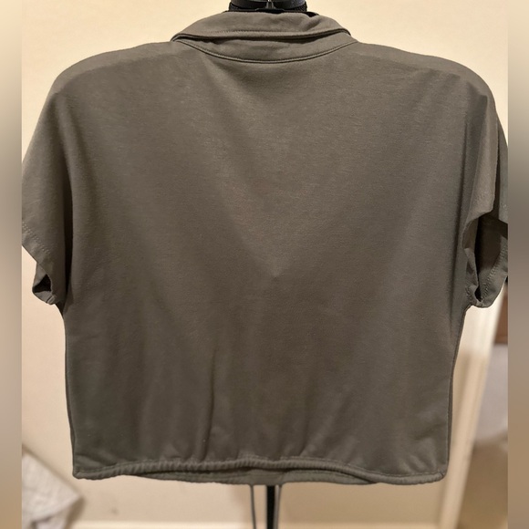 J S TEXTURED ZIP-NECK POLO SHIRT. GREEN SMOKE. SIZE XL - Picture 5 of 8